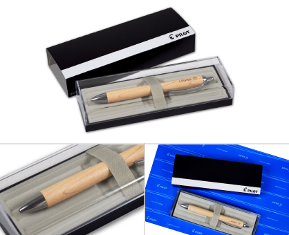 納品形態 専用プラケース