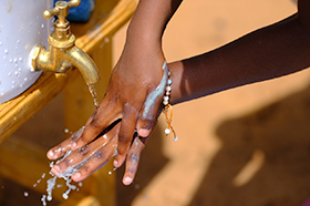 ウガンダの手洗い風景6